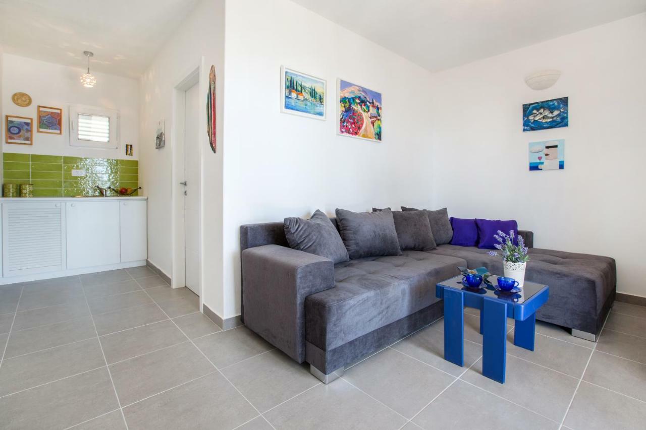 Maya! Apartment Sevid Luaran gambar